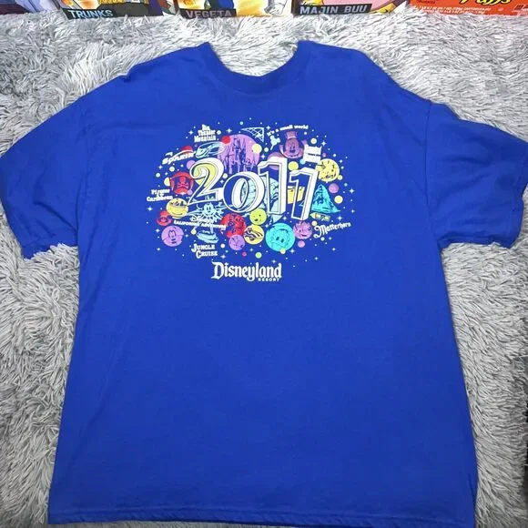 Disney Adult Shirt XXL Blue White Hanes Disneyland Resort 2011 Pullover Tee Mens - Picture 1 of 7